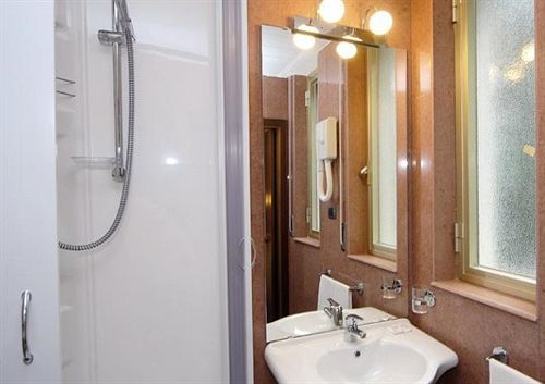 Hotel Maria Nella Bardineto Buitenkant foto